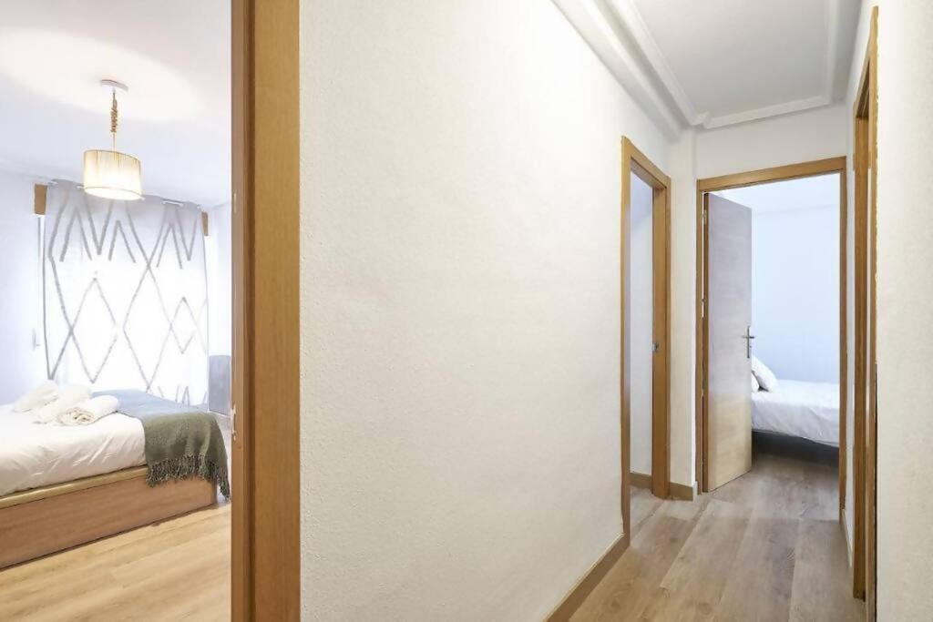 Apartamento Torre De La Clerecia Centro Apartment Саламанка Екстериор снимка